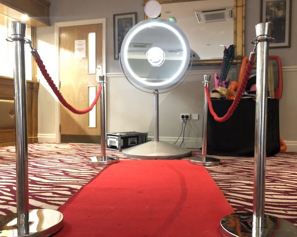 Beauty Mirror Photo Booth